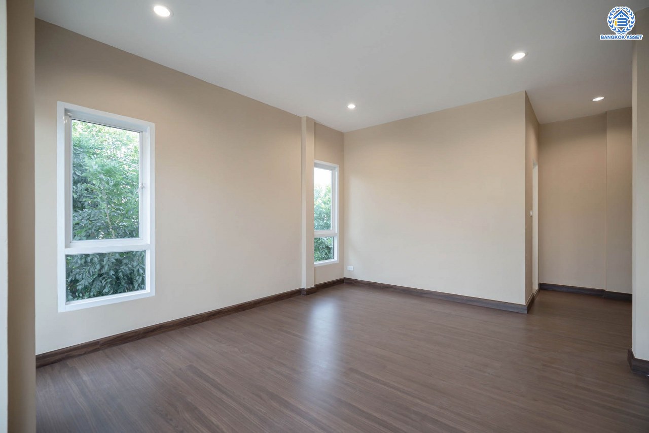 บ้านมือสองตกแต่งใหม่ โครงการ ดีซิโอ้ อรดา ราชพฤกษ์ หลังมุม เนื้อที่ 50.6 ตร.ว. ตอบโจทย์ทุกการอยู่อาศัย ฟังก์ชัน 3 ห้องนอน 3 ห้องน้ำ 2 ที่จอดรถ บรรยากาศเงียบสงบ บนทำเลเดินทางสะดวก เชื่อมต่อหลายเส้นทาง ใกล้รถไฟฟ้าสายสีม่วง "สถานีบางรักใหญ่"